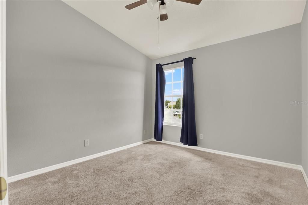 For Sale: $235,000 (3 beds, 2 baths, 1400 Square Feet)