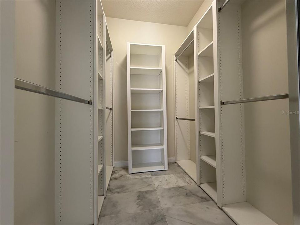 В аренду: $2,595 (3 спален, 3 ванн, 1810 Квадратных фут)