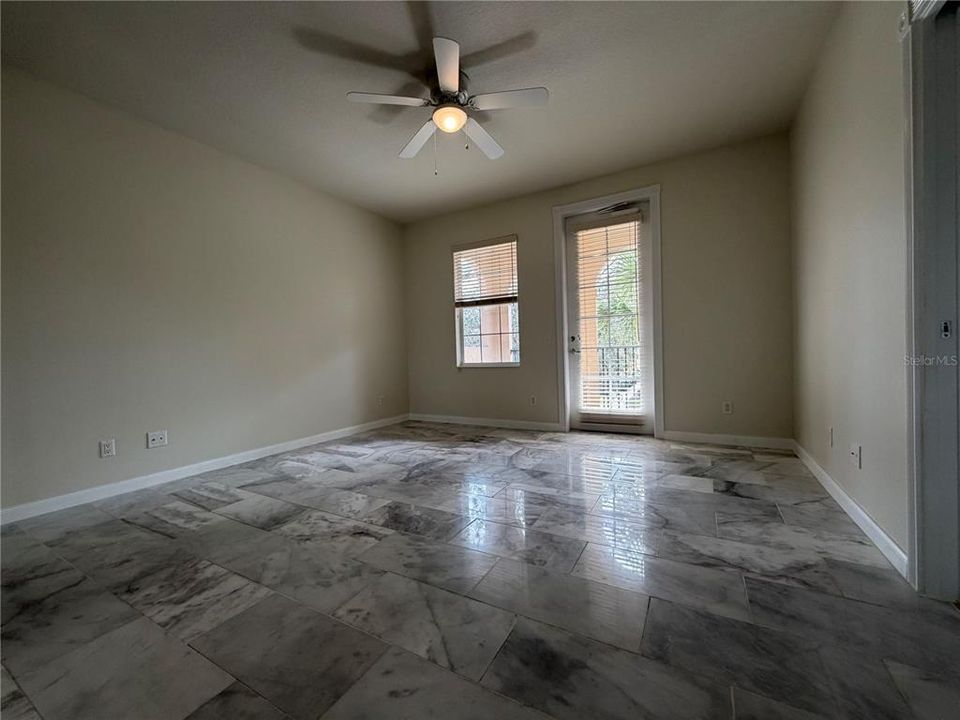 В аренду: $2,595 (3 спален, 3 ванн, 1810 Квадратных фут)