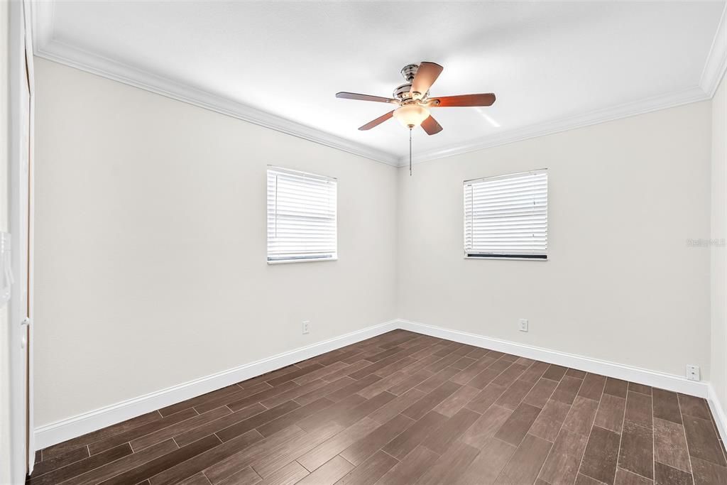 Active With Contract: $2,395 (3 beds, 1 baths, 1230 Square Feet)