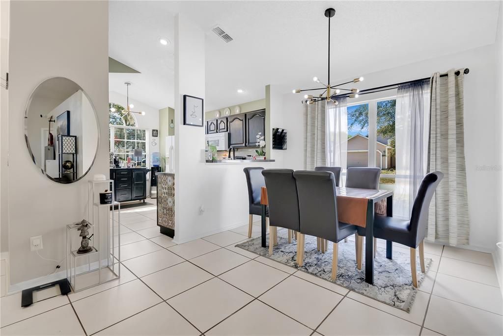 Active With Contract: $2,400 (3 beds, 2 baths, 1502 Square Feet)