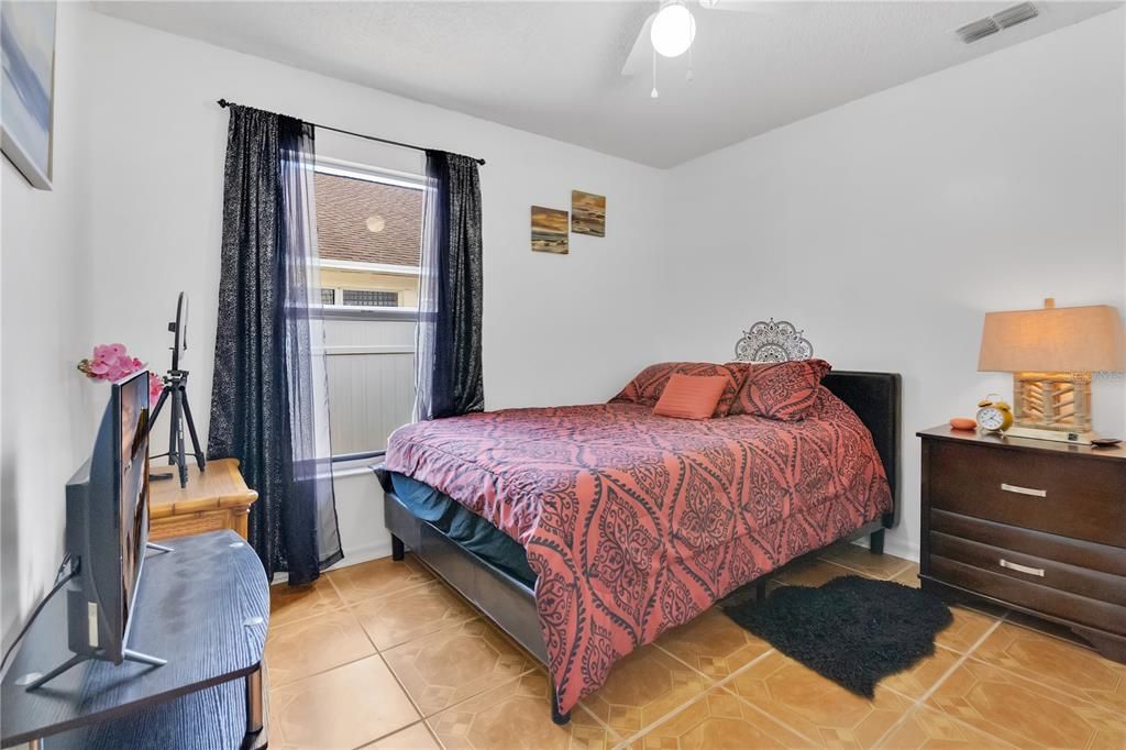 Active With Contract: $2,400 (3 beds, 2 baths, 1502 Square Feet)