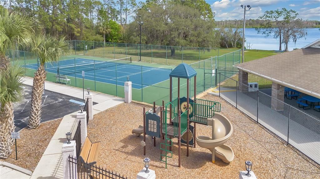 Active With Contract: $2,400 (3 beds, 2 baths, 1502 Square Feet)