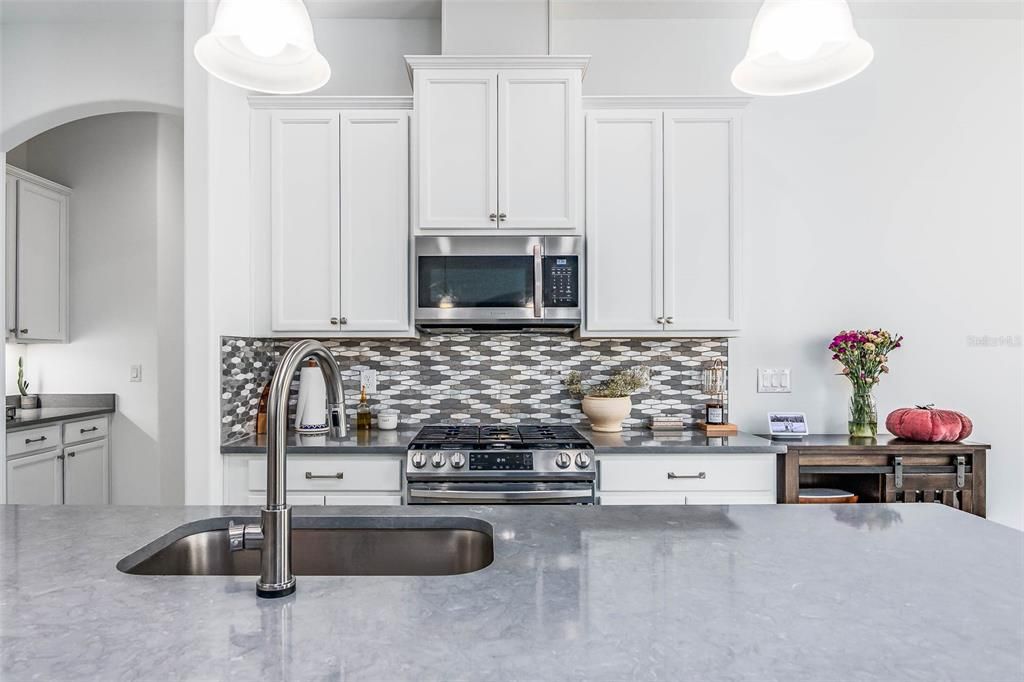 For Sale: $515,000 (3 beds, 2 baths, 1845 Square Feet)