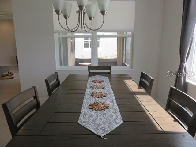 For Rent: $3,100 (3 beds, 3 baths, 2461 Square Feet)