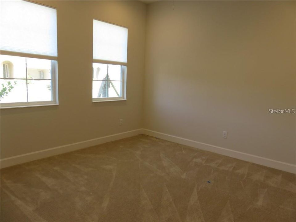 For Rent: $3,100 (3 beds, 3 baths, 2461 Square Feet)