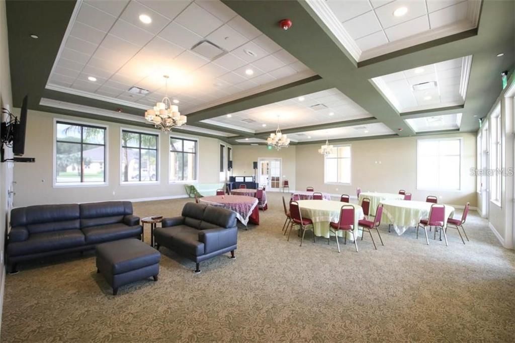 For Rent: $2,895 (3 beds, 3 baths, 2461 Square Feet)