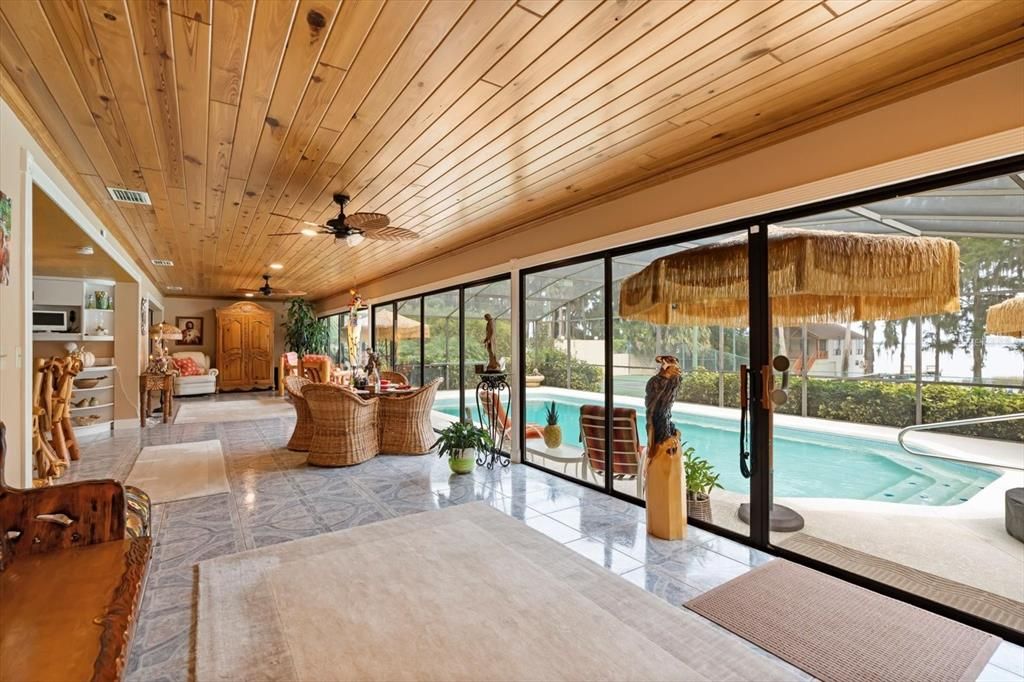 En Venta: $1,500,000 (5 camas, 4 baños, 4421 Pies cuadrados)