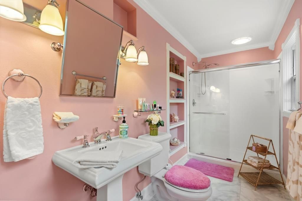 En Venta: $1,500,000 (5 camas, 4 baños, 4421 Pies cuadrados)