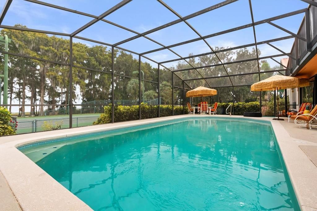 En Venta: $1,500,000 (5 camas, 4 baños, 4421 Pies cuadrados)