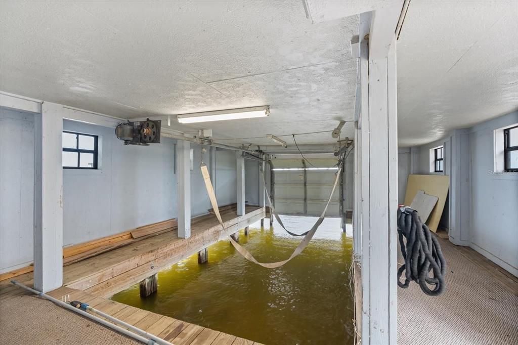 En Venta: $1,500,000 (5 camas, 4 baños, 4421 Pies cuadrados)