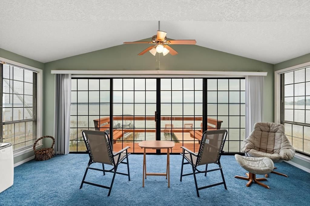 En Venta: $1,500,000 (5 camas, 4 baños, 4421 Pies cuadrados)