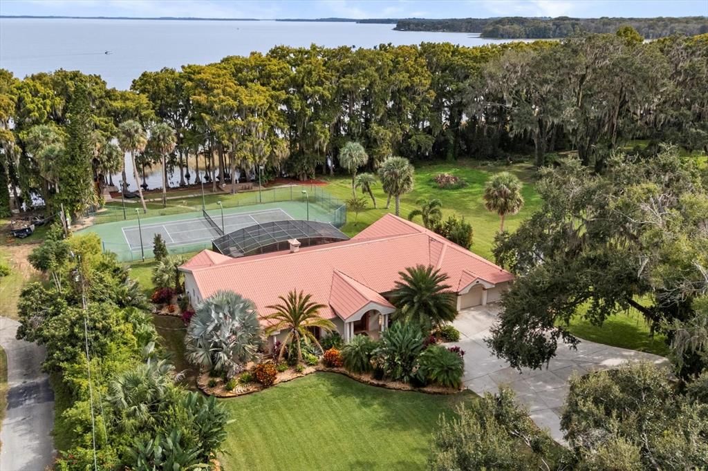 En Venta: $1,500,000 (5 camas, 4 baños, 4421 Pies cuadrados)