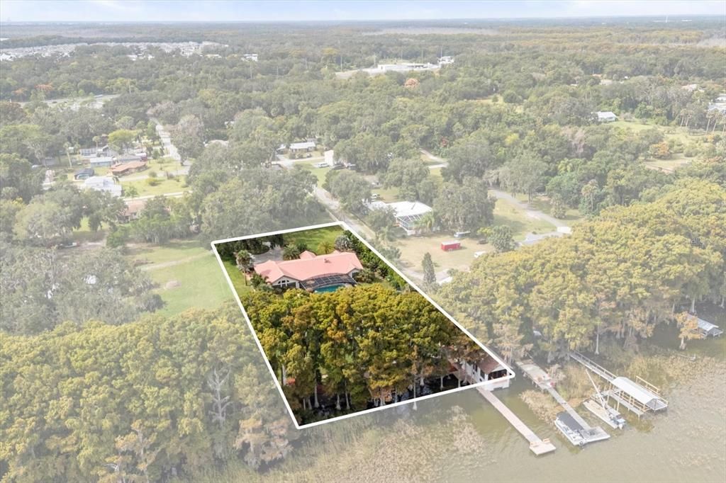 En Venta: $1,395,000 (5 camas, 4 baños, 4421 Pies cuadrados)