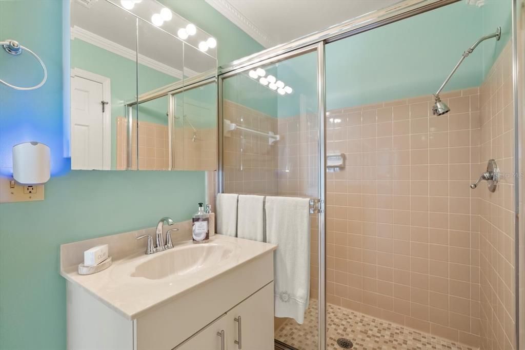 En Venta: $1,500,000 (5 camas, 4 baños, 4421 Pies cuadrados)