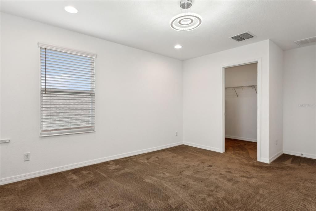 В аренду: $4,000 (5 спален, 3 ванн, 3573 Квадратных фут)