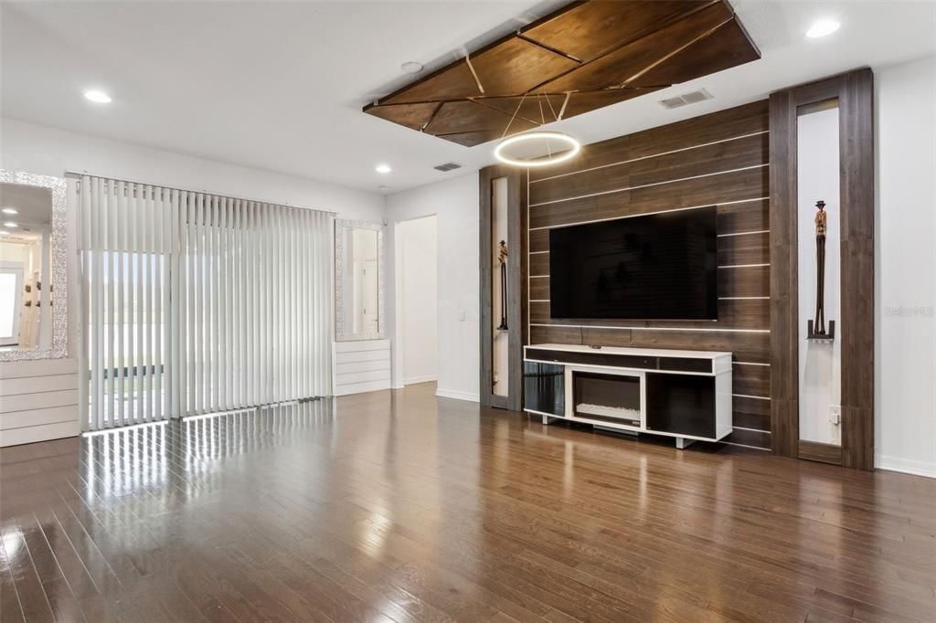 В аренду: $4,000 (5 спален, 3 ванн, 3573 Квадратных фут)