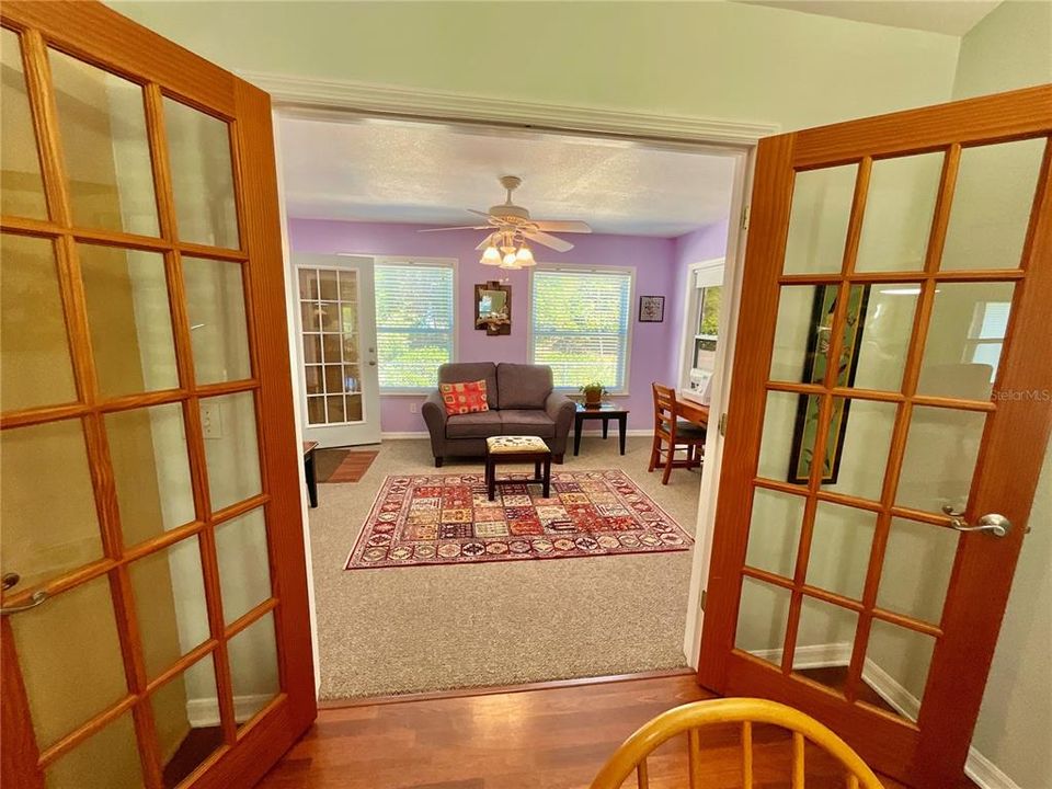 Active With Contract: $355,000 (3 beds, 3 baths, 1664 Square Feet)