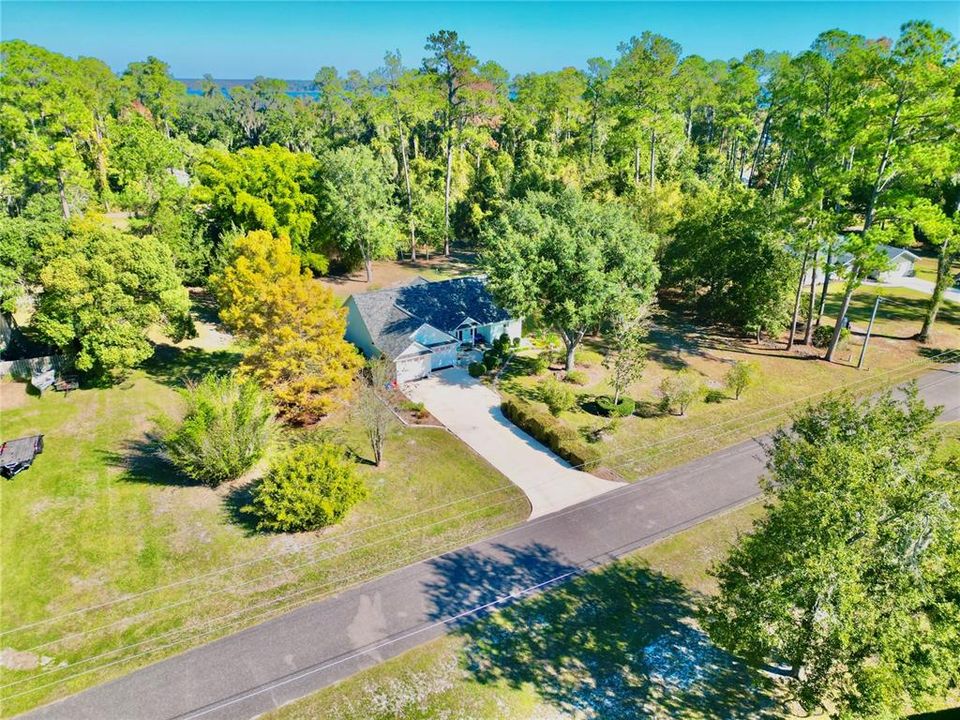 Active With Contract: $355,000 (3 beds, 3 baths, 1664 Square Feet)