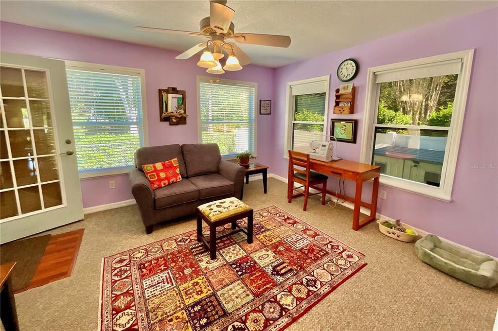 Active With Contract: $355,000 (3 beds, 3 baths, 1664 Square Feet)