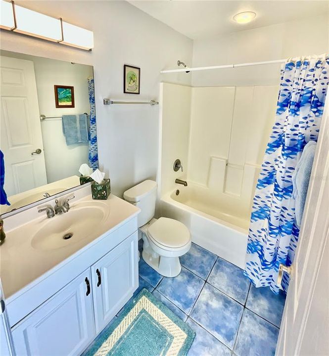 Active With Contract: $355,000 (3 beds, 3 baths, 1664 Square Feet)