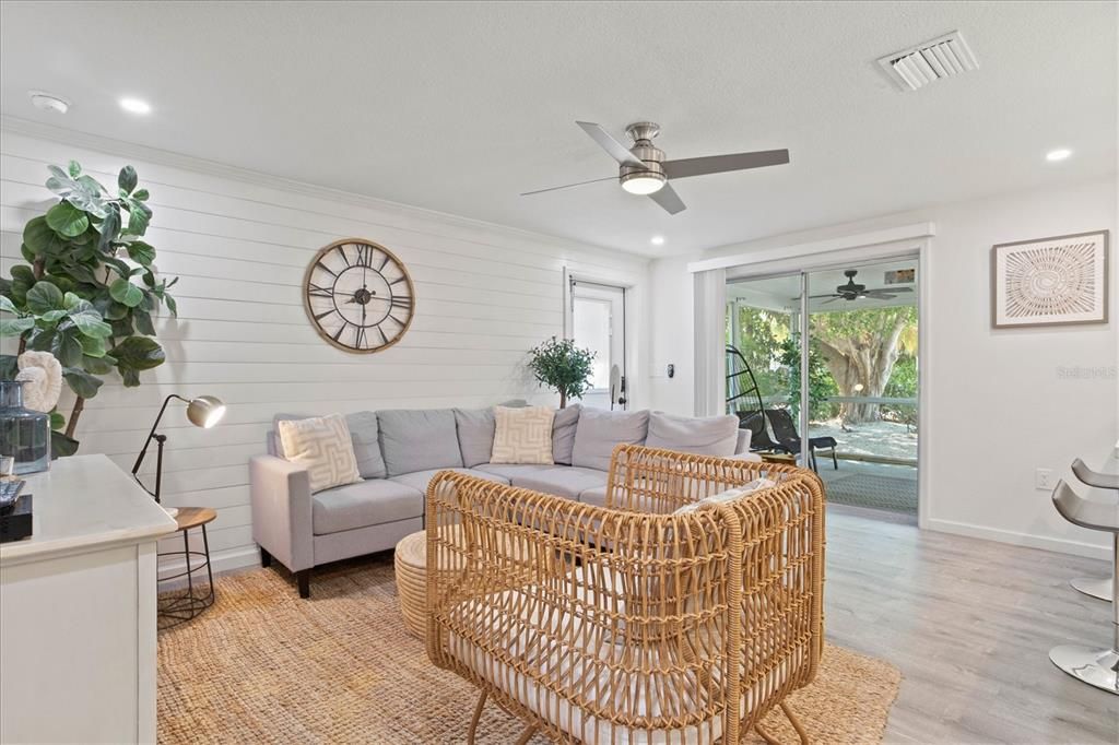 For Sale: $1,500,000 (4 beds, 0 baths, 1676 Square Feet)