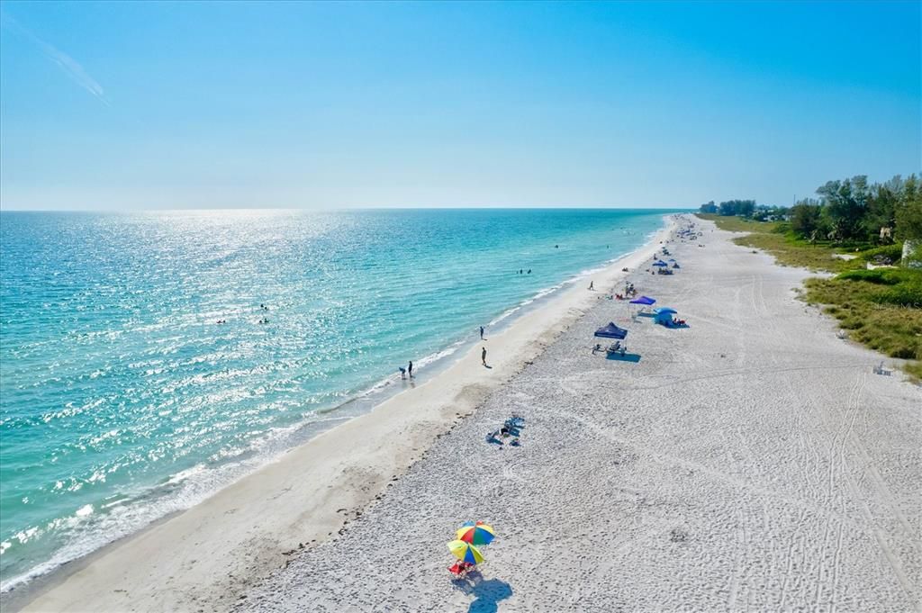 For Sale: $1,500,000 (4 beds, 0 baths, 1676 Square Feet)