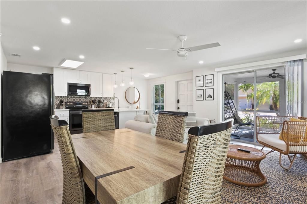 For Sale: $1,500,000 (4 beds, 0 baths, 1676 Square Feet)