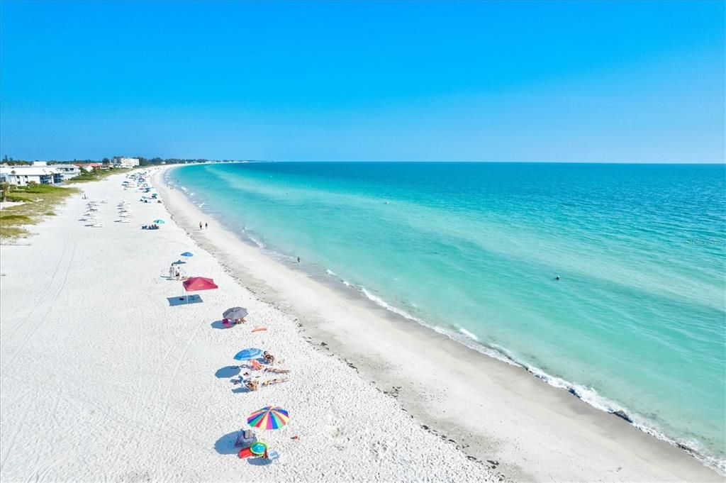 For Sale: $1,500,000 (4 beds, 0 baths, 1676 Square Feet)