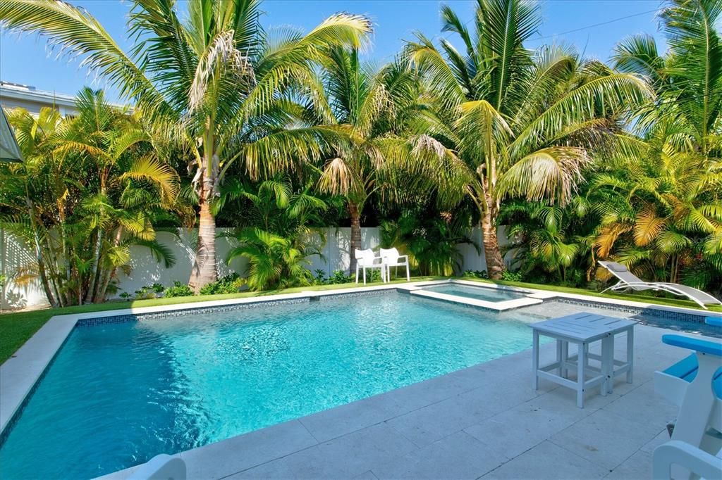 For Sale: $1,500,000 (4 beds, 0 baths, 1676 Square Feet)