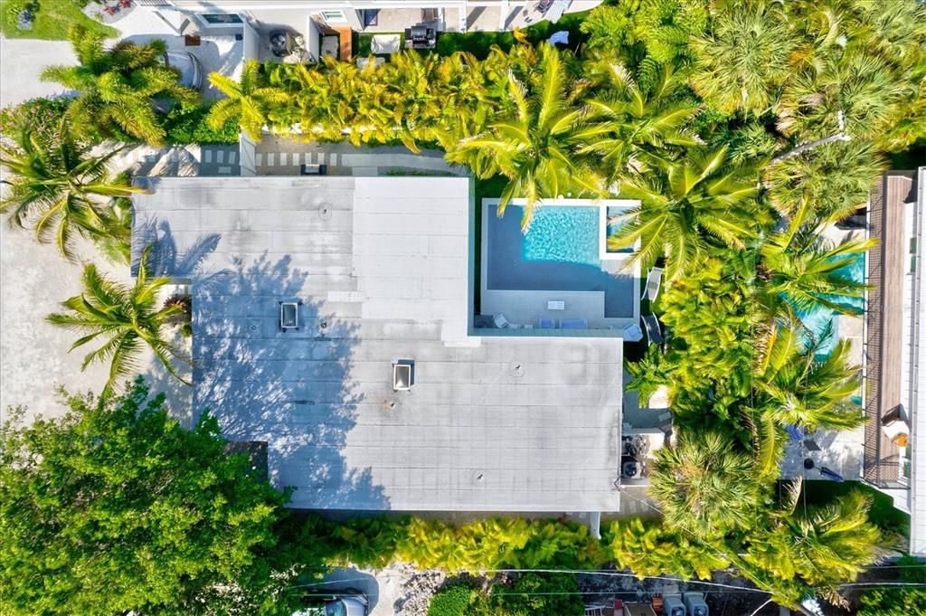 For Sale: $1,500,000 (4 beds, 0 baths, 1676 Square Feet)