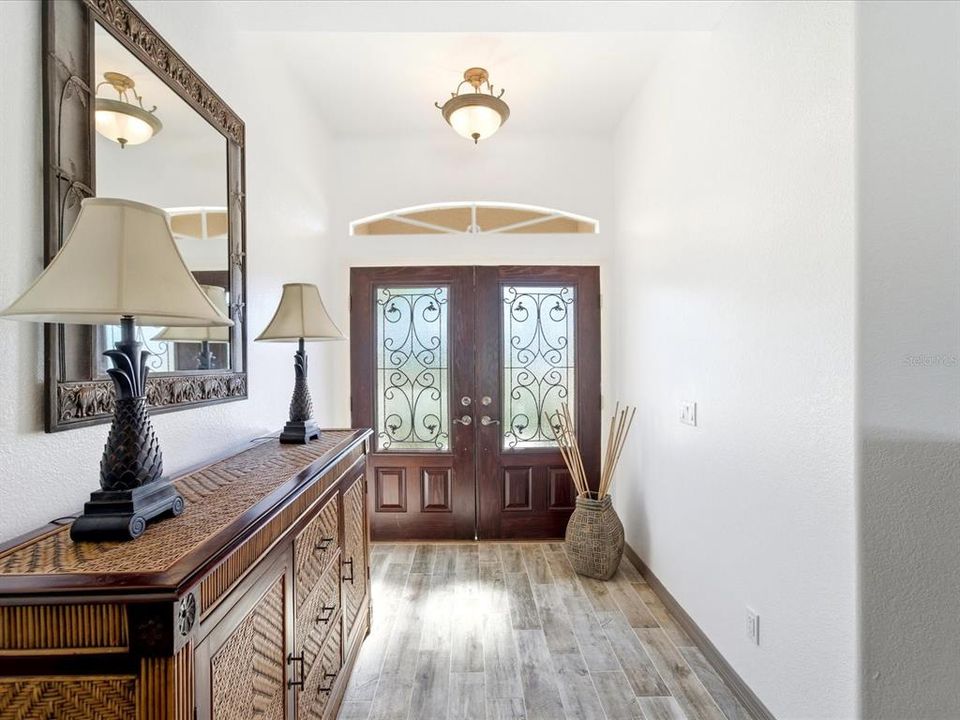 Active With Contract: $349,900 (3 beds, 2 baths, 2012 Square Feet)