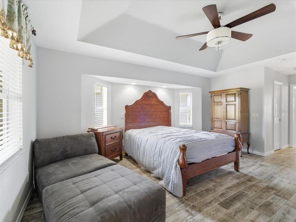 Active With Contract: $349,900 (3 beds, 2 baths, 2012 Square Feet)