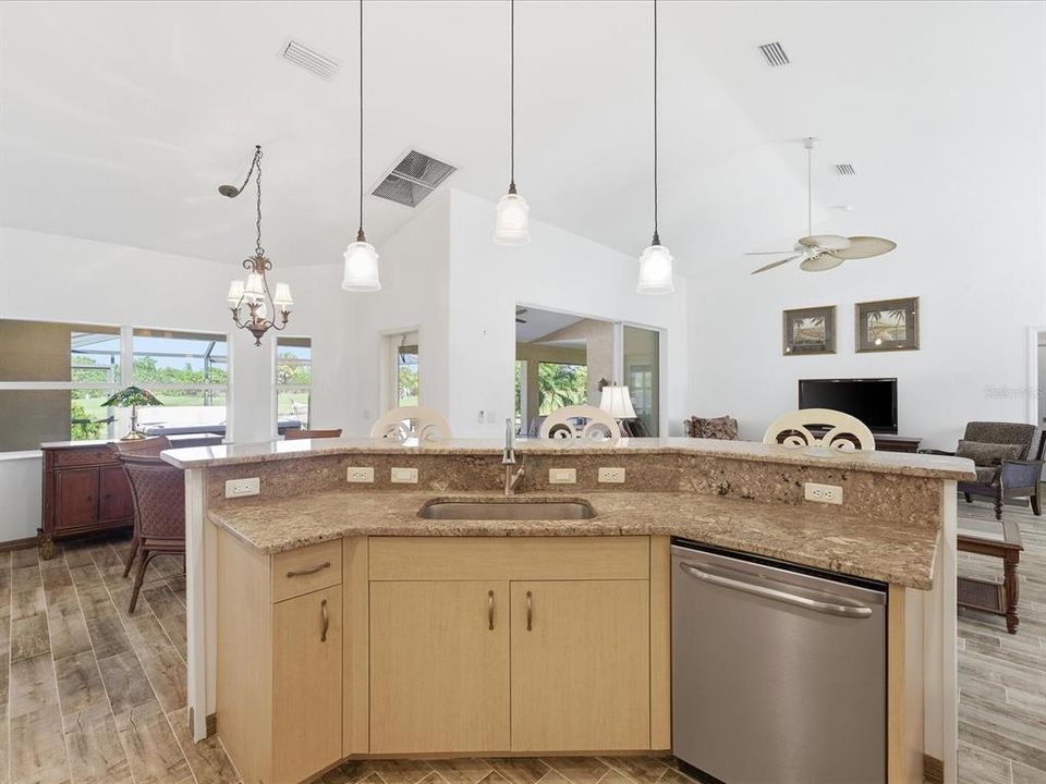 Active With Contract: $349,900 (3 beds, 2 baths, 2012 Square Feet)