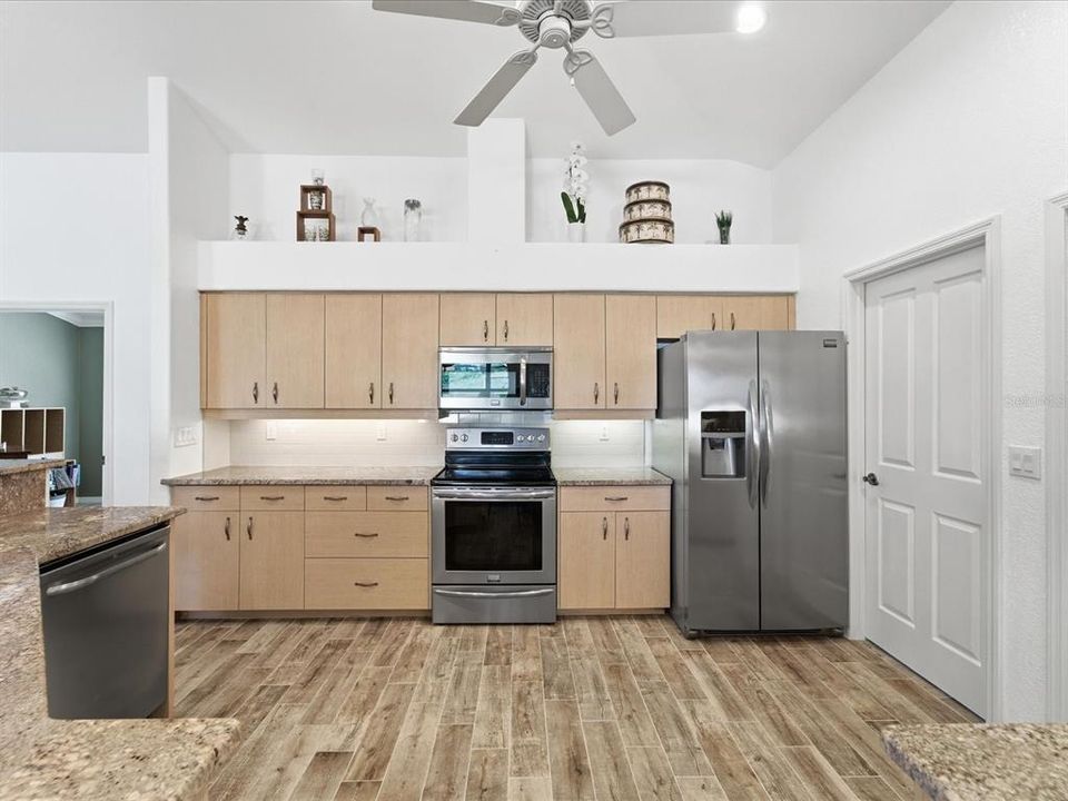 Active With Contract: $349,900 (3 beds, 2 baths, 2012 Square Feet)