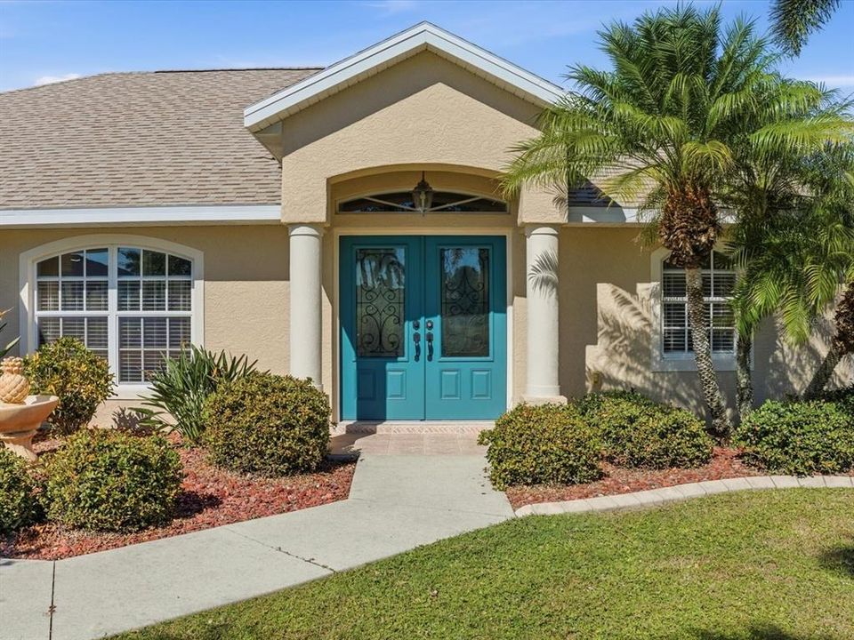 Active With Contract: $349,900 (3 beds, 2 baths, 2012 Square Feet)