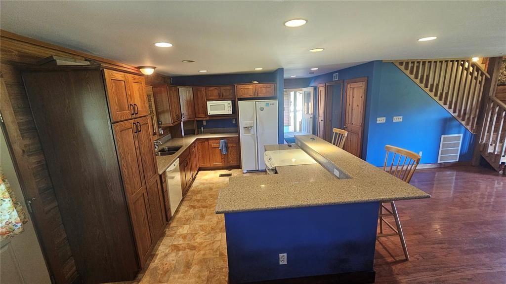 For Sale: $625,000 (3 beds, 2 baths, 2016 Square Feet)