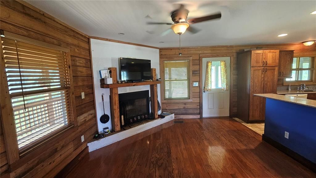 For Sale: $625,000 (3 beds, 2 baths, 2016 Square Feet)