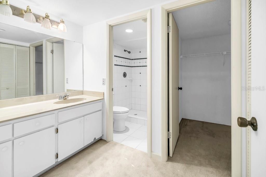 待售: $610,000 (2 贝兹, 3 浴室, 2090 平方英尺)