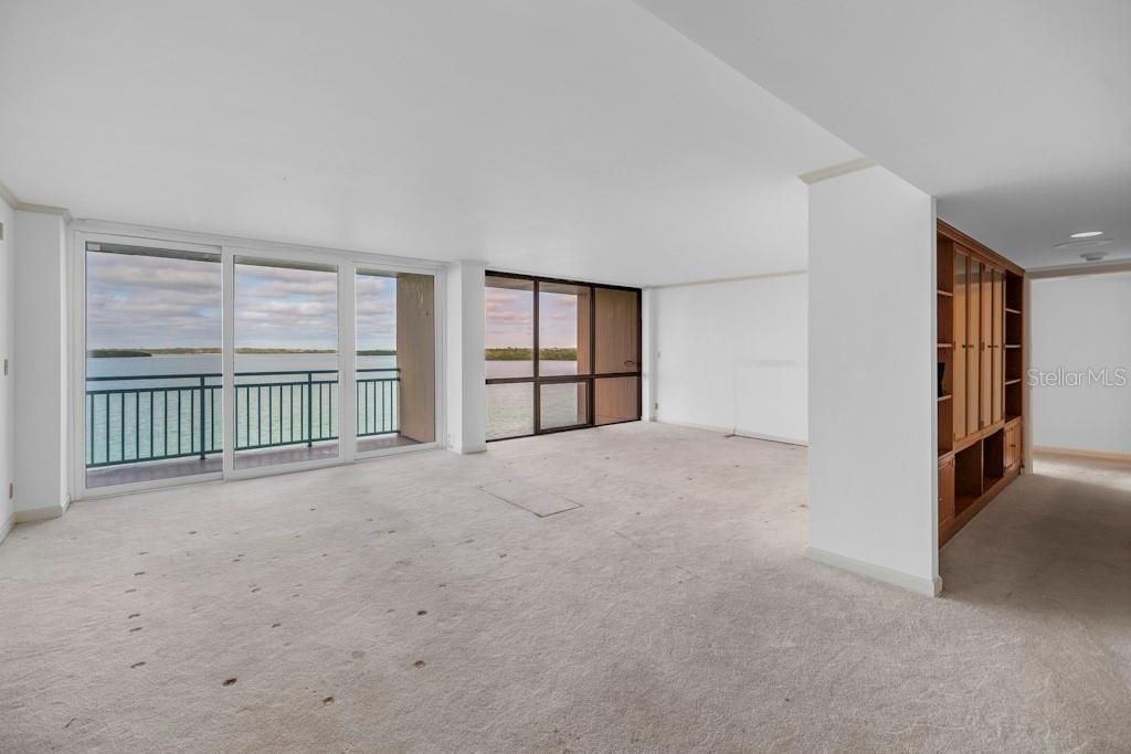 待售: $610,000 (2 贝兹, 3 浴室, 2090 平方英尺)