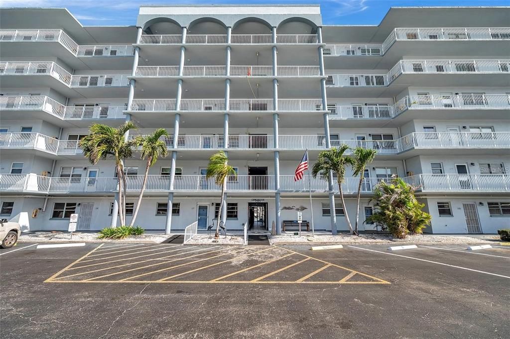 待售: $125,000 (2 贝兹, 2 浴室, 1120 平方英尺)