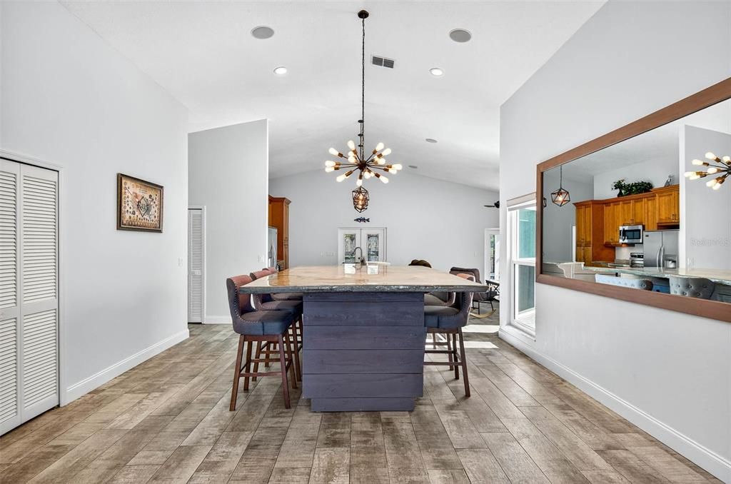 For Sale: $799,000 (4 beds, 3 baths, 2078 Square Feet)