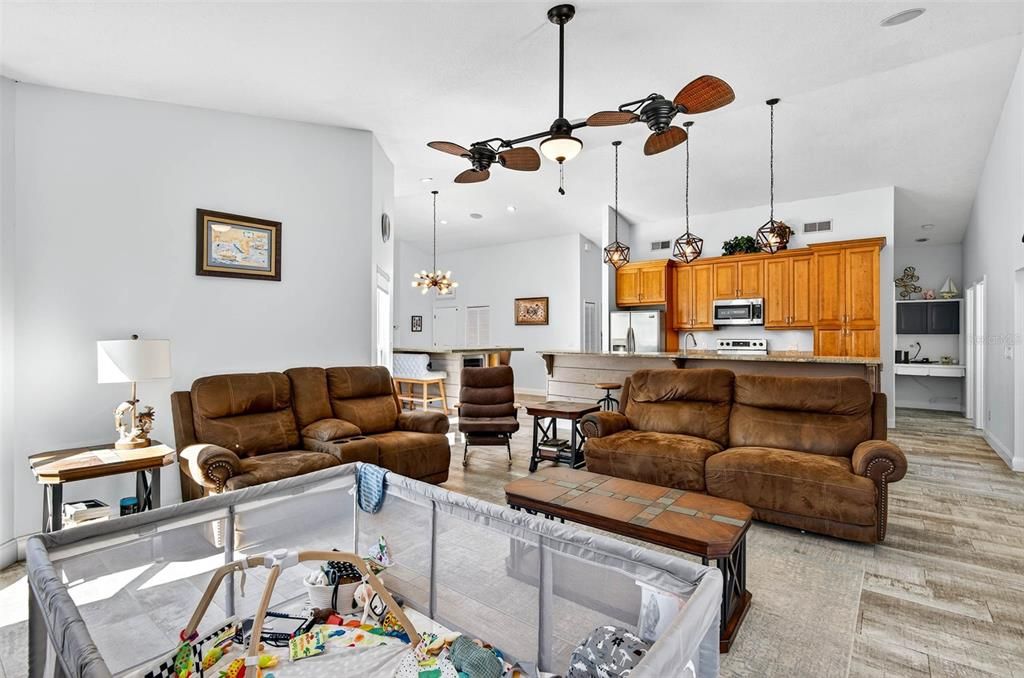 For Sale: $799,000 (4 beds, 3 baths, 2078 Square Feet)