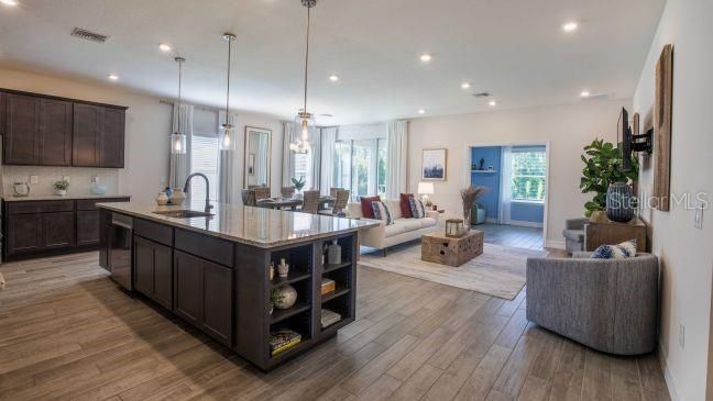 For Sale: $454,900 (3 beds, 2 baths, 1989 Square Feet)