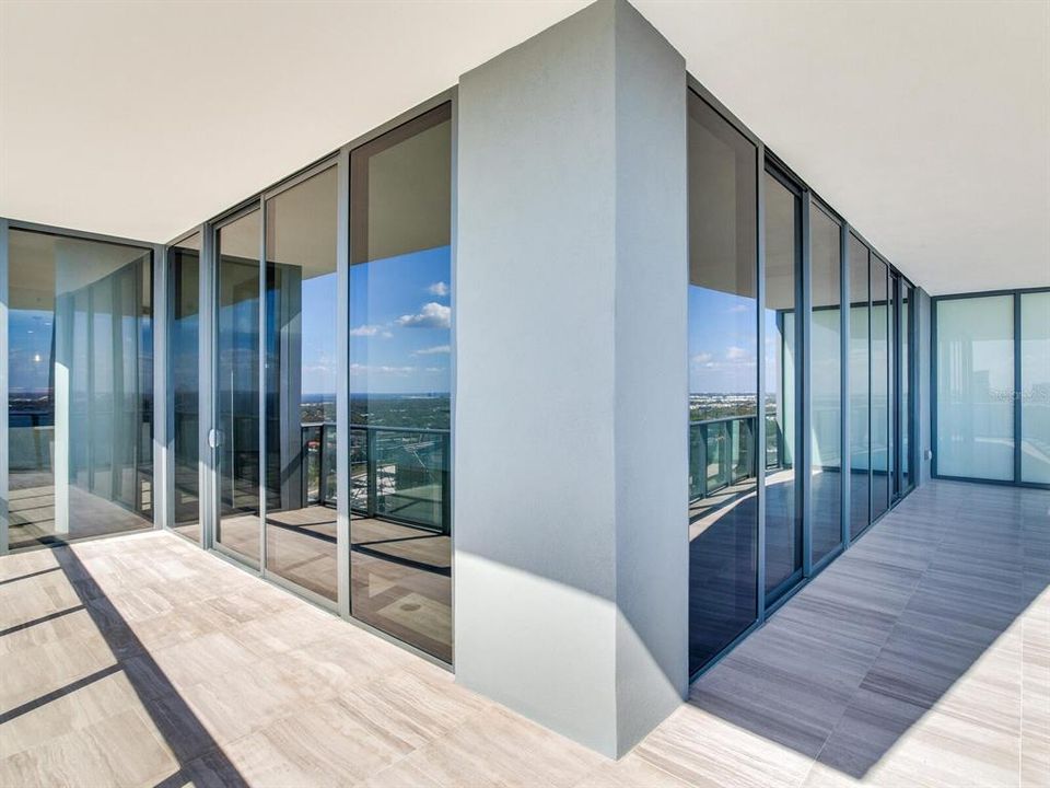 For Rent: $25,000 (3 beds, 3 baths, 2940 Square Feet)