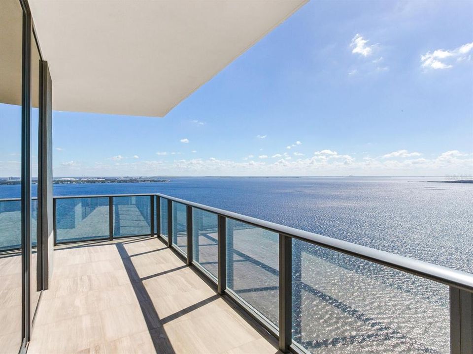 For Rent: $25,000 (3 beds, 3 baths, 2940 Square Feet)