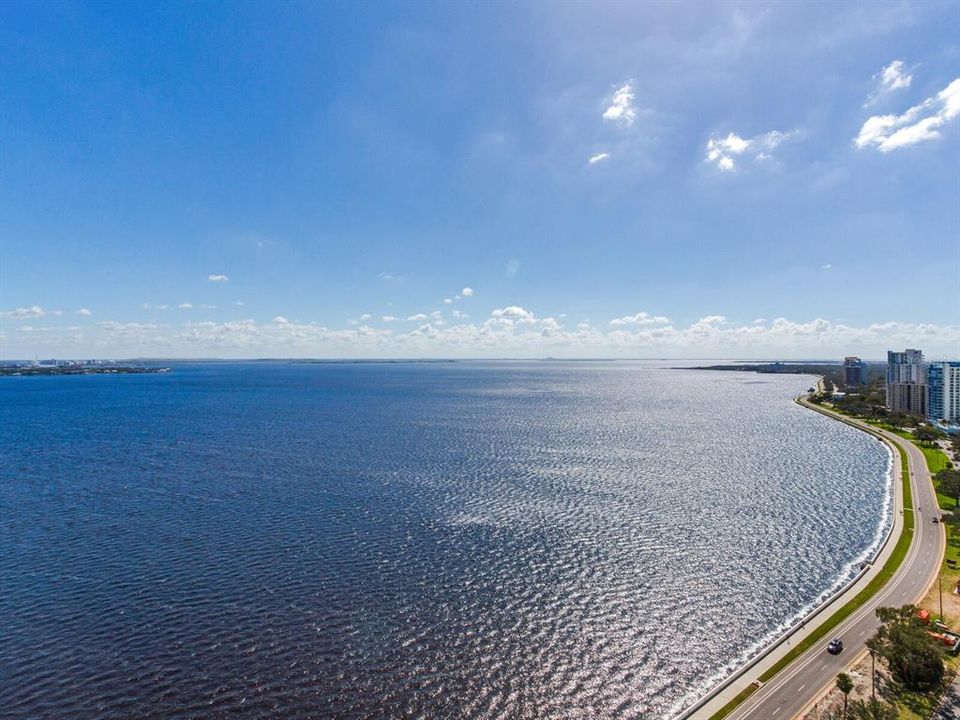 For Rent: $25,000 (3 beds, 3 baths, 2940 Square Feet)