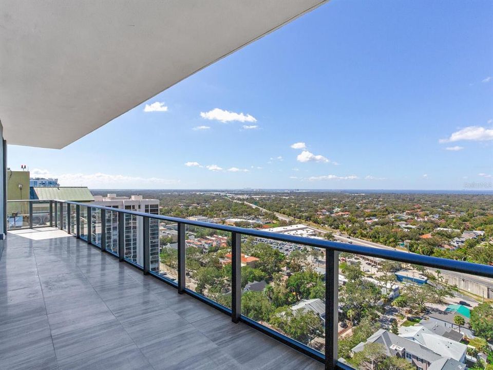 For Rent: $25,000 (3 beds, 3 baths, 2940 Square Feet)