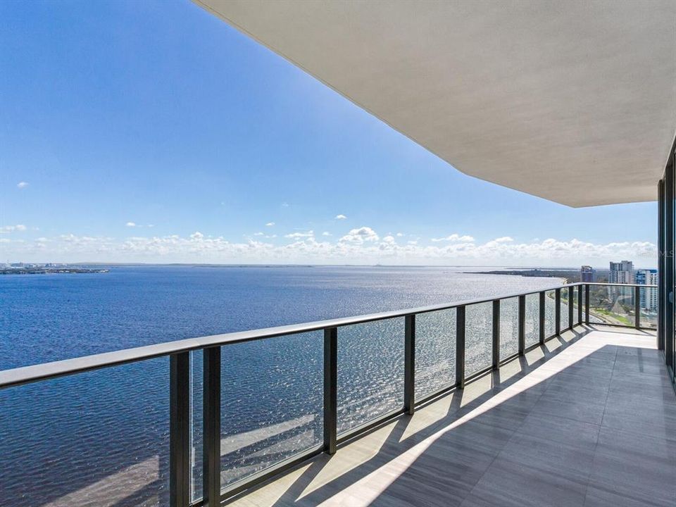 For Rent: $25,000 (3 beds, 3 baths, 2940 Square Feet)