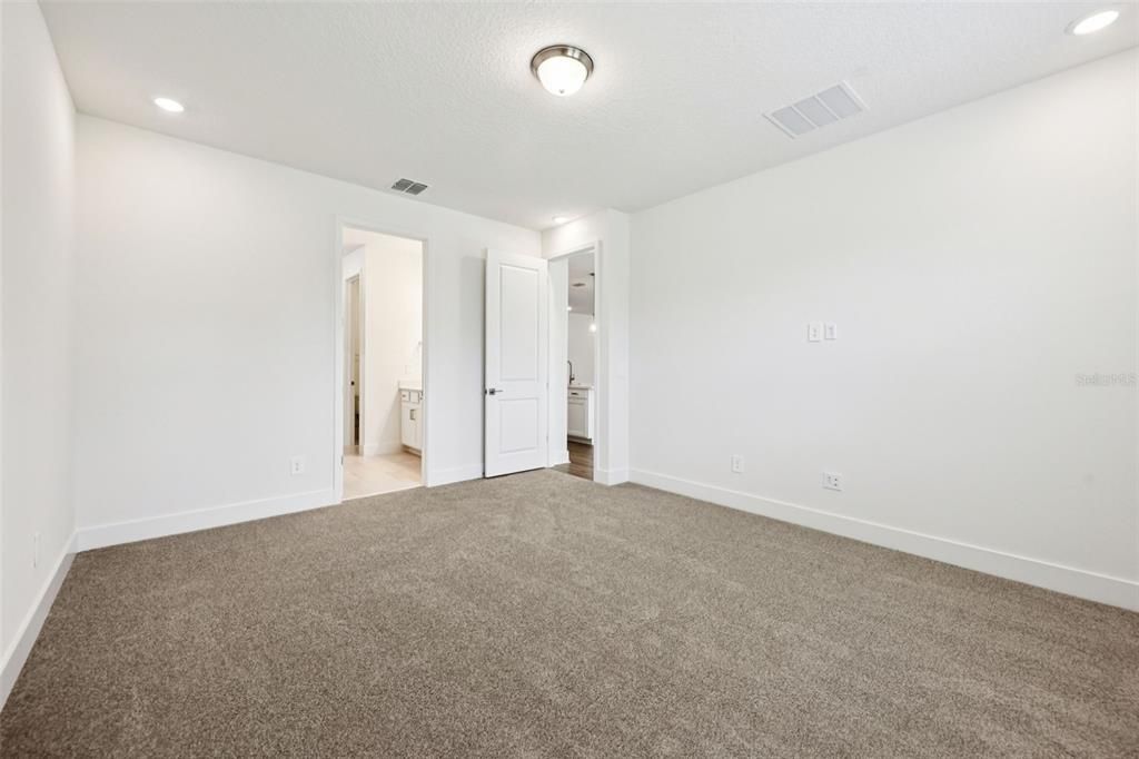 Active With Contract: $393,750 (4 beds, 3 baths, 2190 Square Feet)